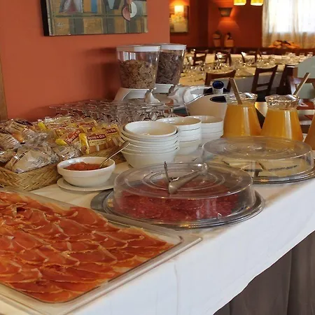 Restaurante El Tollo Hotel 3*