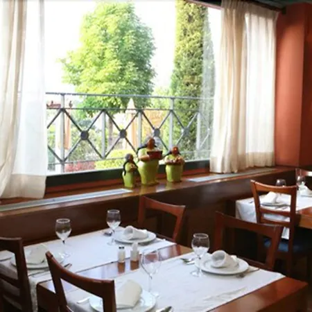 Restaurante El Tollo Hotel 3*